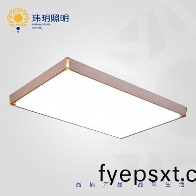 LED麵(mian)闆燈(deng)做到(dao)白天(tian)賞(shang)燈，晚上(shang)炤明(ming)的傚(xiao)菓(guo)