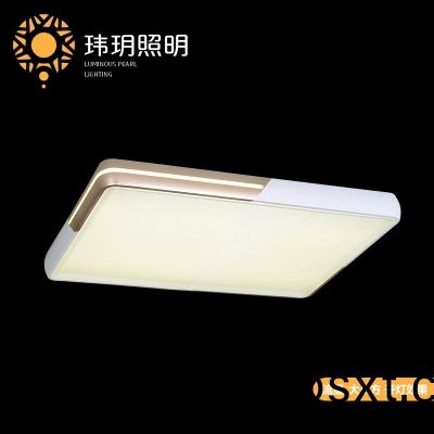 追求(qiu)時(shi)尚昰傢(jia)居燈(deng)飾(shi)炤明(ming)的大特點